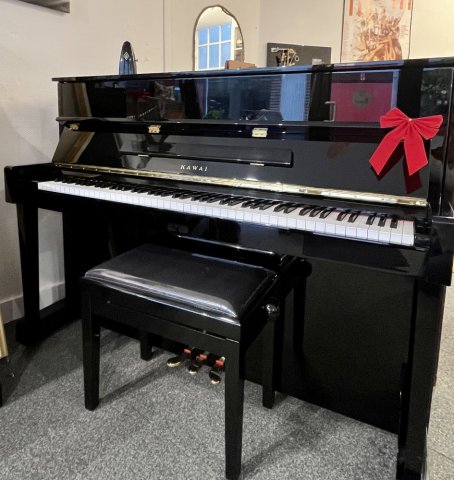 Piano droit Kawai