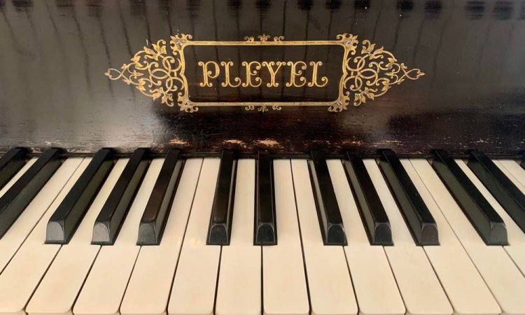 Accord sur un Pleyel cordes parallèles - Saint-Amand-Montrond - La Bul'à Pianos